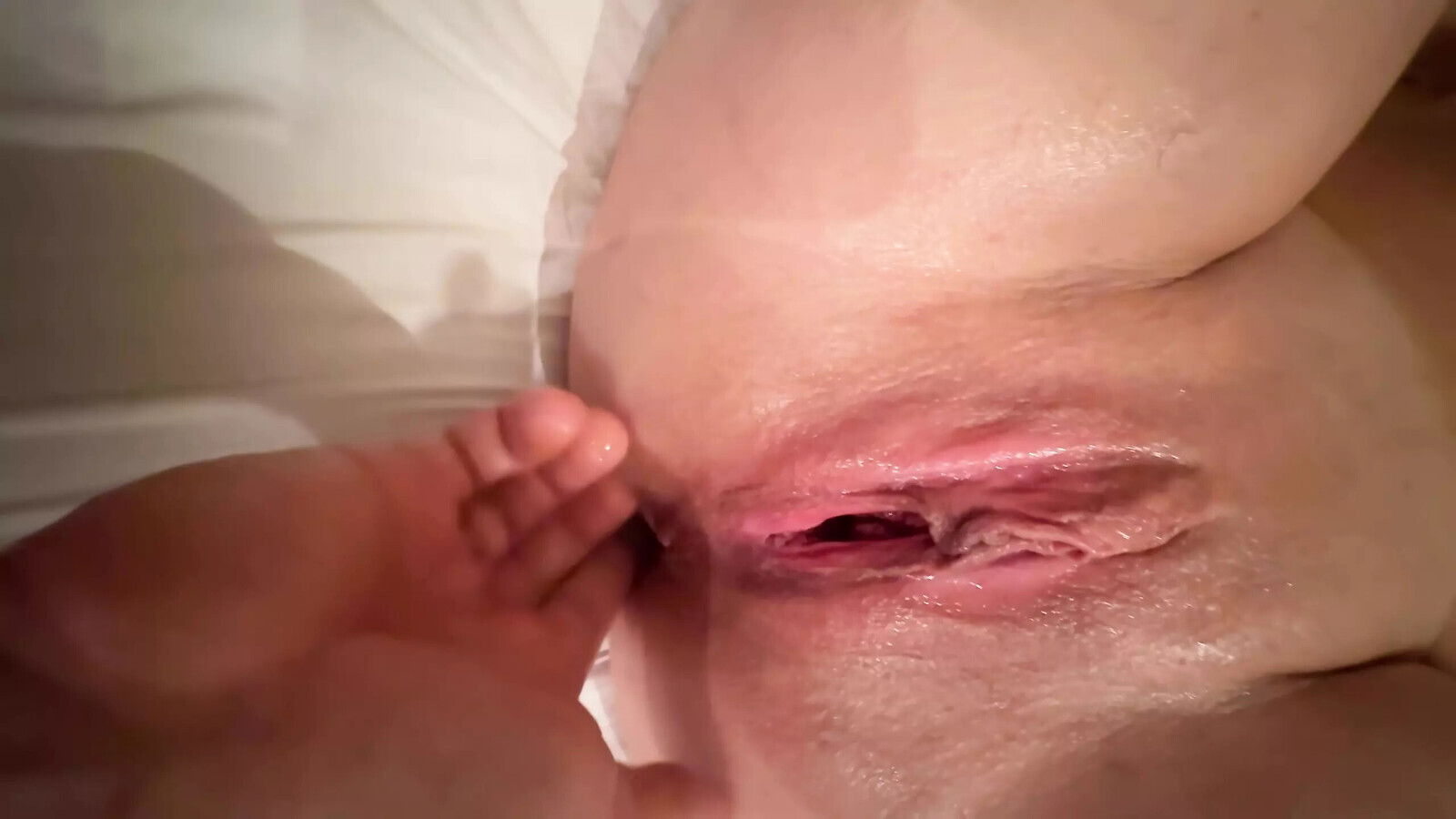 Oily body, pussy massage