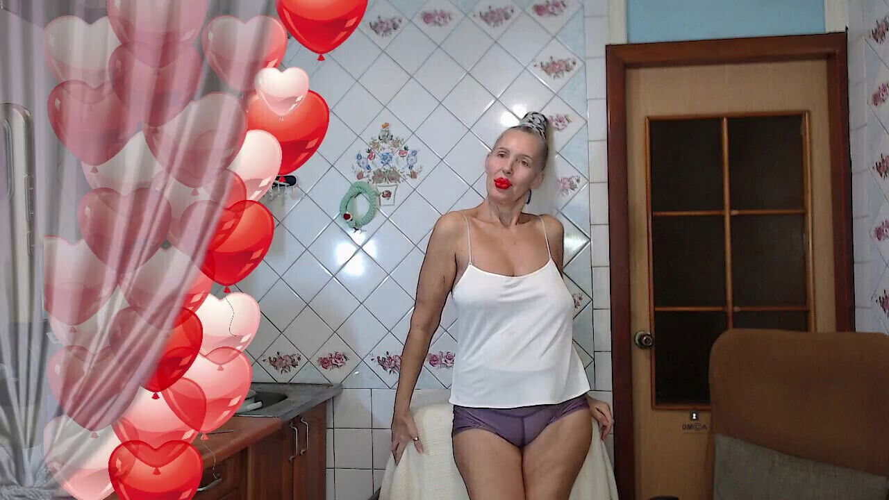 Lukerya morning coffee kitchen.