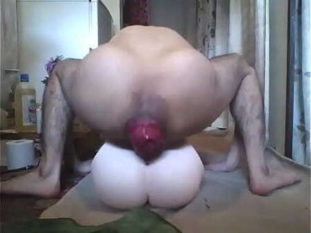 閉まらなくなったアナルローズのまま、オナホに種付けエッチ