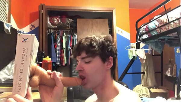 Horny Twink Niko Springs Loves Sucking Your