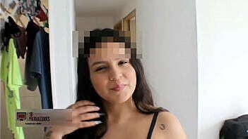 Estoy caliente as&iacute_ seduzco t&eacute_cnico licuadoras para folle, corre cara! HISTORIA COMPLETA