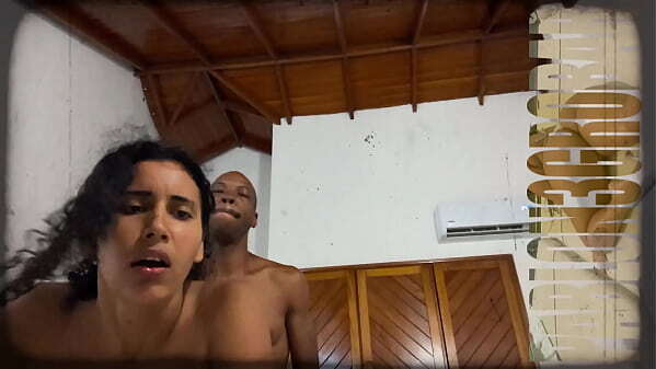 SLIM THICK QUEEN LOVE COLOMBIAN QUEEN