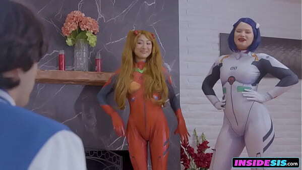 Sexy cosplay girls looking CUMICON, luckily exchange their stepbrothers'_ cocks they complete their journey.