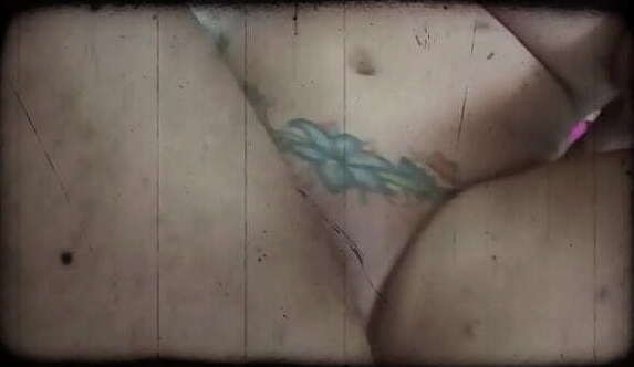 FREE COLOMBIAN PORN... PABLO GIVING GIFTS