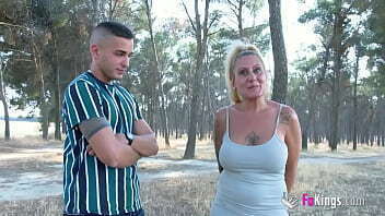 Nuria MILF'_s picnic! years need PUBLIC cocks