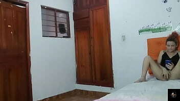 PADRASTROS GANOSOS se follan el CO&Ntilde_O de sus PEITITES HIJASTRAS que son perras y les gusta la POLLA -parte 2