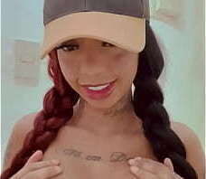 uma brincadeira com peitos