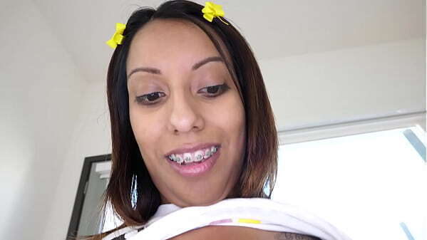 MANDY MYNX First Timer Huge HANDS! Blowjob Huge Load Swallow