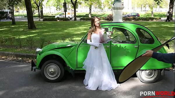 Future Bride Rebecca Volpetti Cheats Groom Sordid Session With Photographer