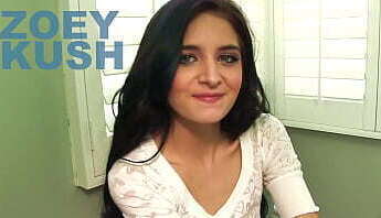 ZOEY KUSH ZOEY RUSH Huge Blowjob Huge Load Swallow