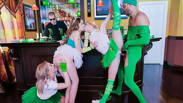 Three Crazy Chicks Starting Orgy Patty'_s