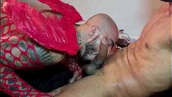 Petrick Garcia encarnou diabinha levou rola rab&atilde_o