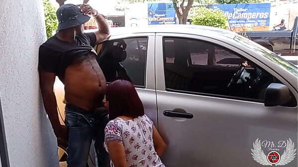 Fucking public street with black (BBC) outdoors while people cars pass Real sexual exhibitionism this shemale (transex) public. Blowjob fuck with dominant black