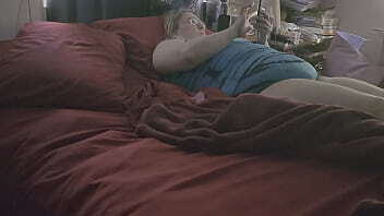 Jylynn March, playing with vibrator friends