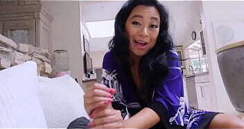 Lucky Starr step helps massage