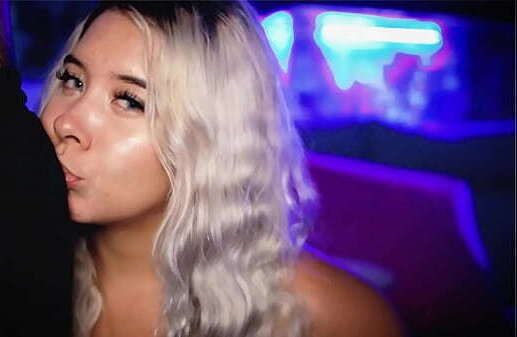 Sexy chubby blonde with angelic face wants suck boyfriend