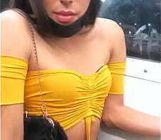 SALI AL METRO DE LA CIUDAD Y TERMINE POSANDO UN POCO PARA LAS CAMARAS Y ME ENCANTO