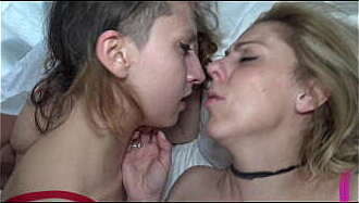 [DRY] Cris Angelo PARTY Linda Sol, Perla Rubia, Melany Furie Fiesta Privada BARCELONA E.03 Hangover FR/ESP