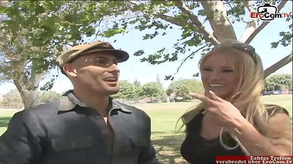 Skinny blonde Girl with fucks infront cuckold