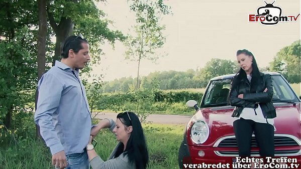 Deutsche Notgeile Milf flirttet Mann nach Autounfall