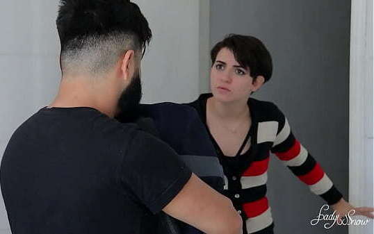 Minha namorada mandou embora! Transei meia-irm&atilde_ dela