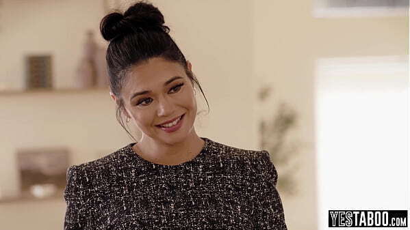 Mature MILF stepmom seduces dick stepson fucks