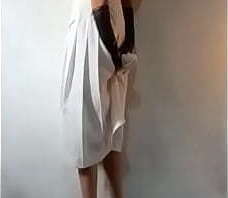 masturbandose en vestido blamco