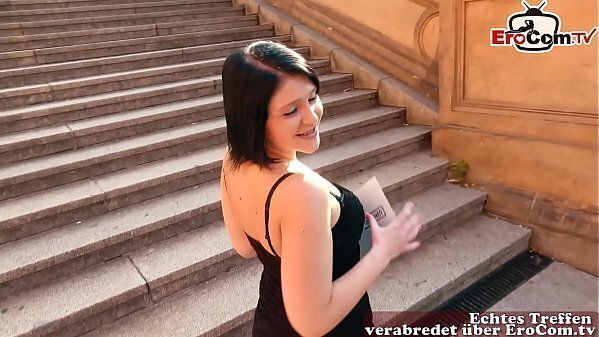 Echtes EroCom Date Blinddate junger deutscher Hausfrau Teen wird abgeschleppt ohne kondom gefickt