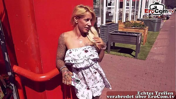 Blonde sportliche deutsche tattoo teen Usertreffen outdoor ohne kondom