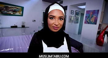 MuslimTabu Teen Maid Hijab Gets Ready Acquainted With