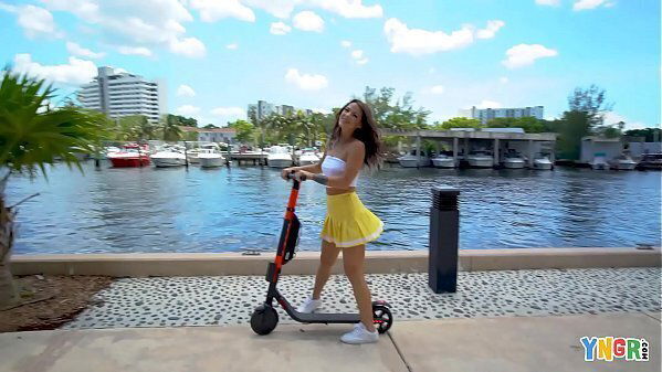 YNGR Evelin Stone Fucked Outdoors During Casting