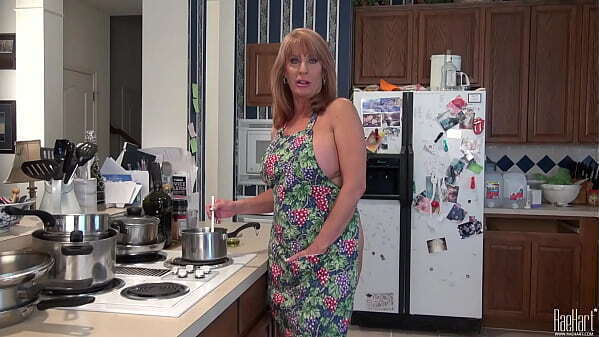 Mature housewife RaeHart kitchen pure pleasure!