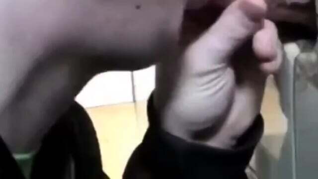 Bareback Glory Hole: Young Hunk Takes Older Berlin