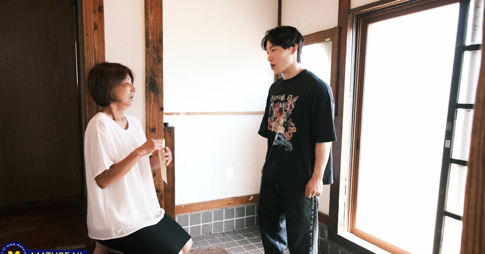 Mature Japanese woman moans during rough Asami Fujiwara