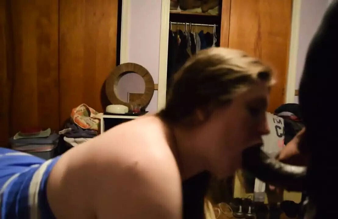 Fucking Wife's Throat While Watch Harry Potter