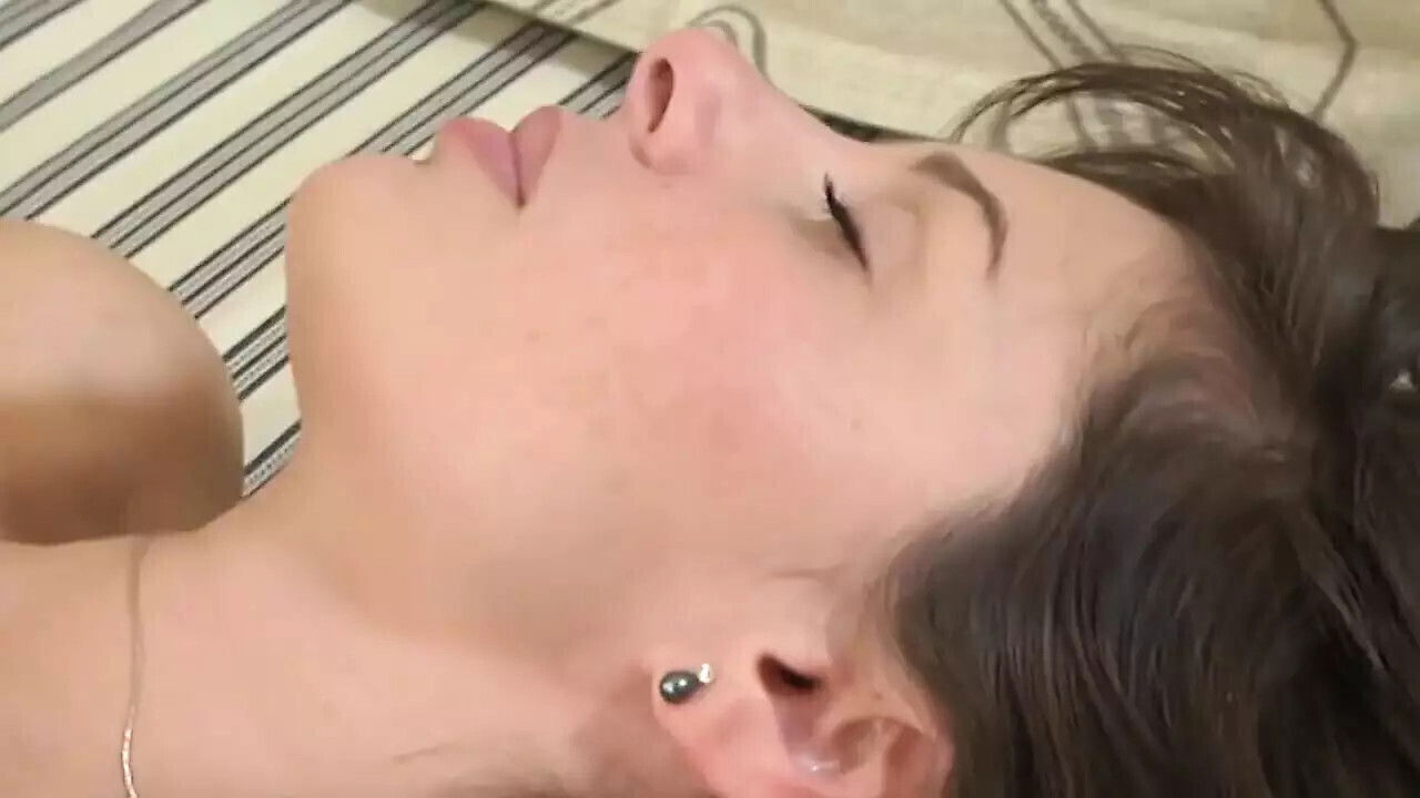 Teen Girls Wait Each Other's Pussies