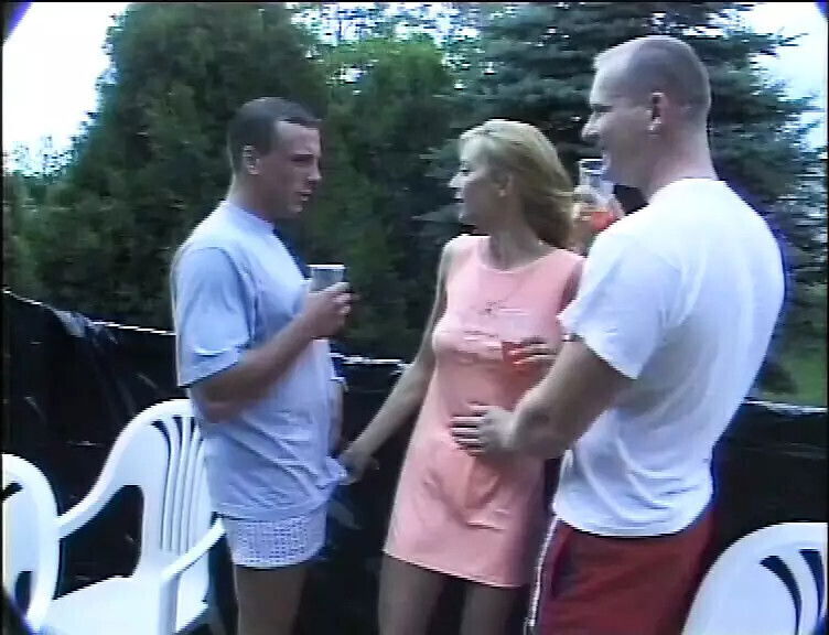 Senza Pudore Episode