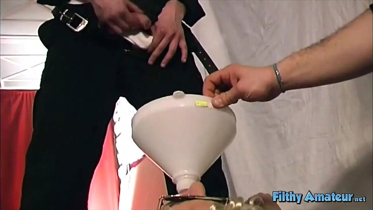 Orgy with Pissing Bisex