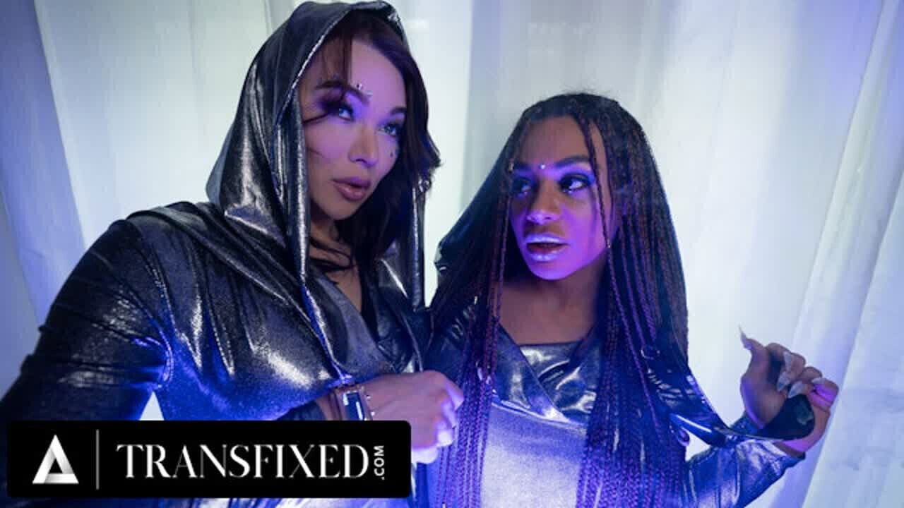 TRANSFIXED Futuristic Guide Emma Rose Time Travels Past With Curious Tourist Maxim