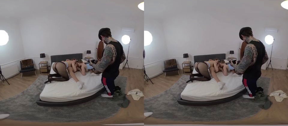 Amalia Davis Sofia Noir Part