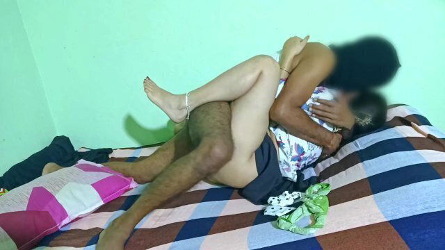 Indian Punjabi teenage girl fucked stepbrother