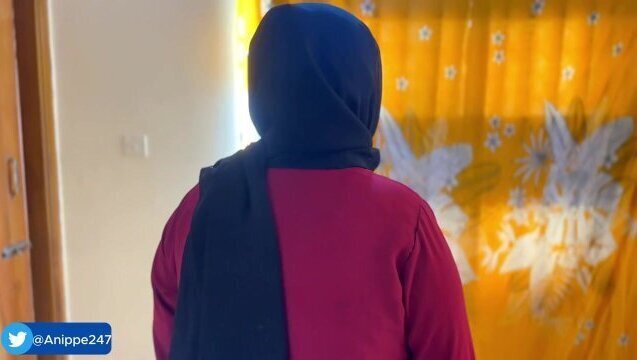 Pussy Hijabi Friends want Fuck From Son's Friends!