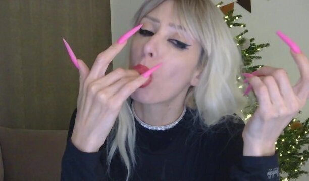 Barbie pink nails_i mised your betayful long nails. want lick