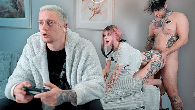 Fucking friend's girlfriend behind back while can't pinkloving