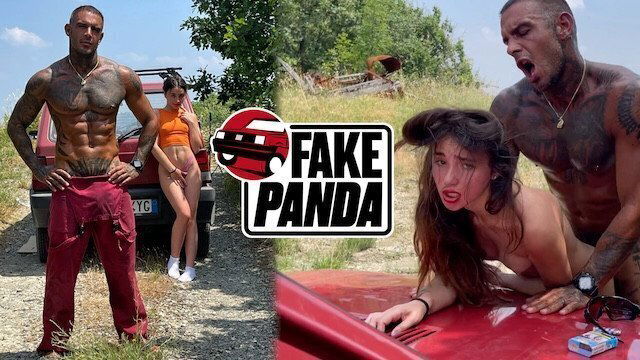 Fake Panda_Ada Paradiso squirta addosso dopo litigato ragazzo