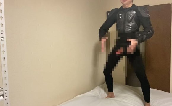 影に立ちバック