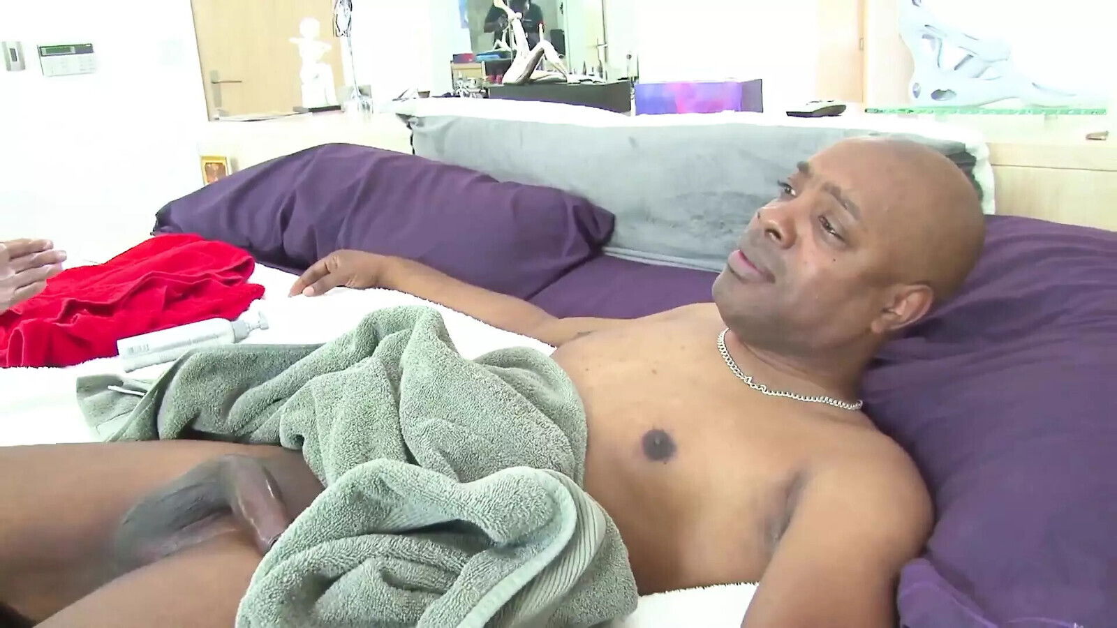 Layton Benton experienced woman with dark hair gets