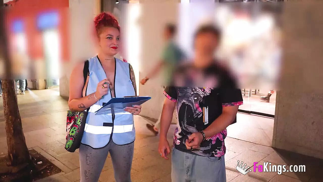 Spanish Rebeca Addams sexy street polls!