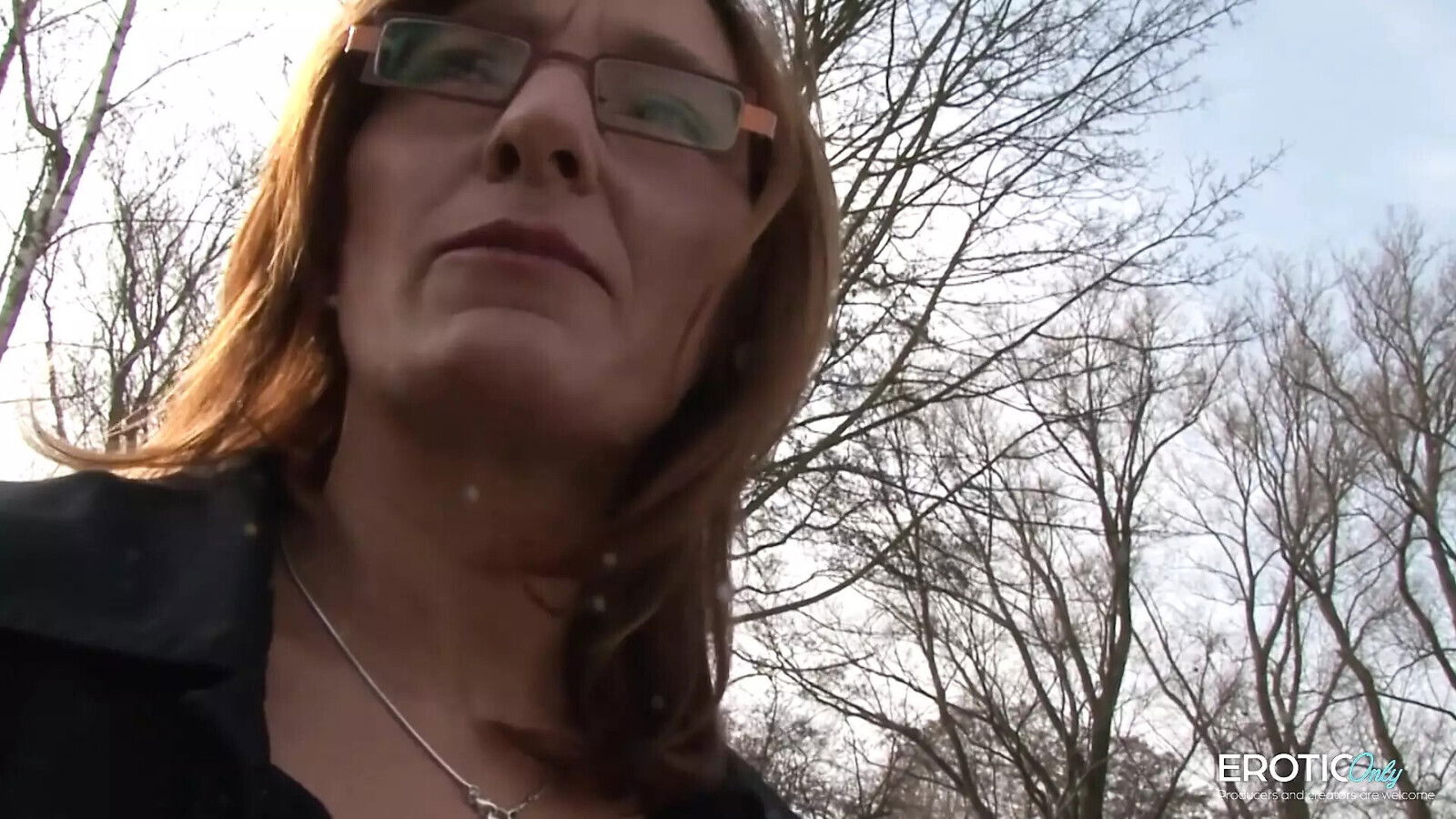 Super solo pretty mature woman with labia