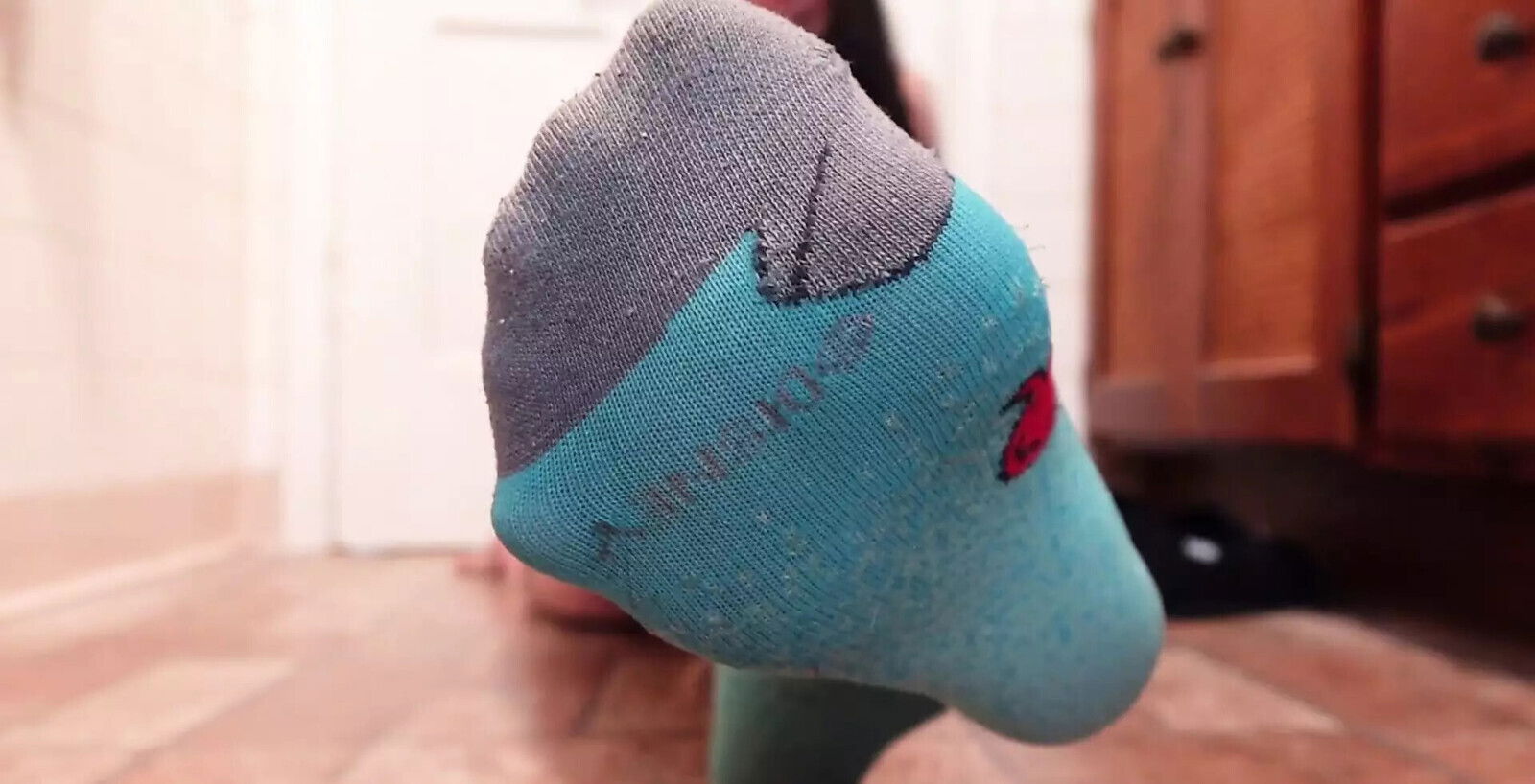 Look You, Your Dick Throbbing. Know Only Hard Feet!